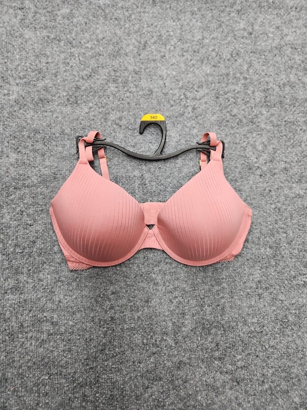 Jessica Simpson Woman's Bra Size 34D Color Pink